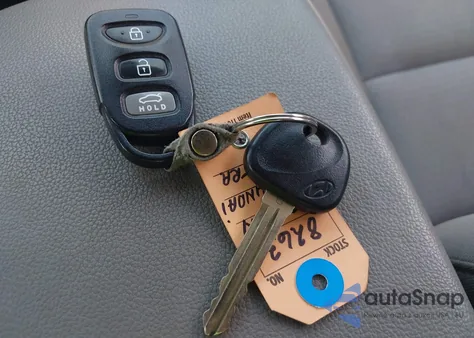 2017 Hyundai Elantra Se z USA, uszkodzony, nr VIN KMHD84LF5HU206352